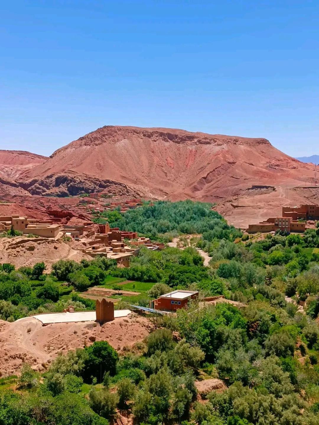 Hotel Restaurant Ait Saderat Boumalne Exteriör bild