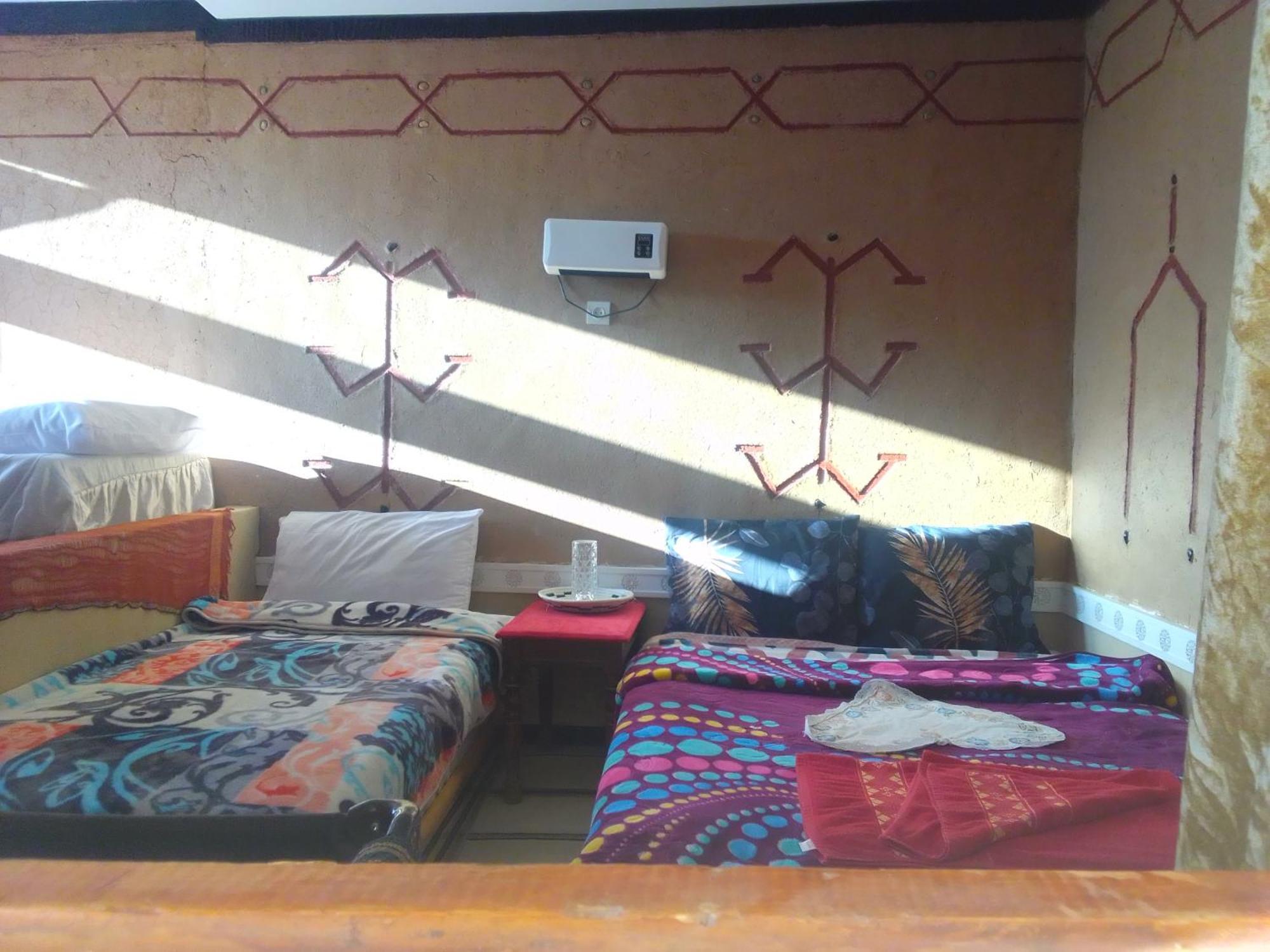 Hotel Restaurant Ait Saderat Boumalne Rum bild